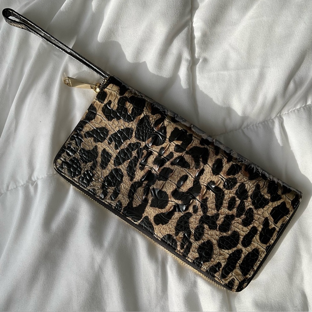 Brahmin Snow Leopard Skyler Wallet Wristlet